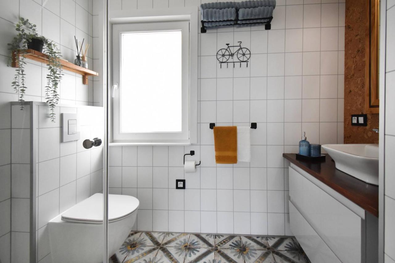 Dadaj Park Home Biskupiec  Esterno foto